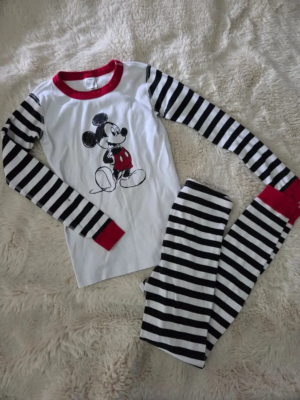 Hanna Andersson Disney Collection Mickey Mouse Stiped Snug fit 2 piece Pjs 12